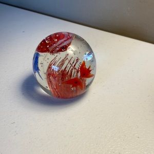 Dynasty Gallery Heirloom Collectibles Glass Paperweight